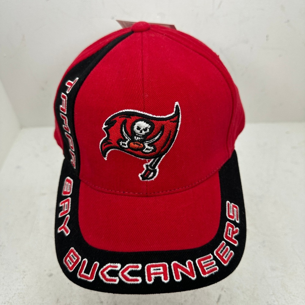 NWT Logo Athletic Tampa Bay Buccaneers NFL Hat Red Black Adjustable Vintage